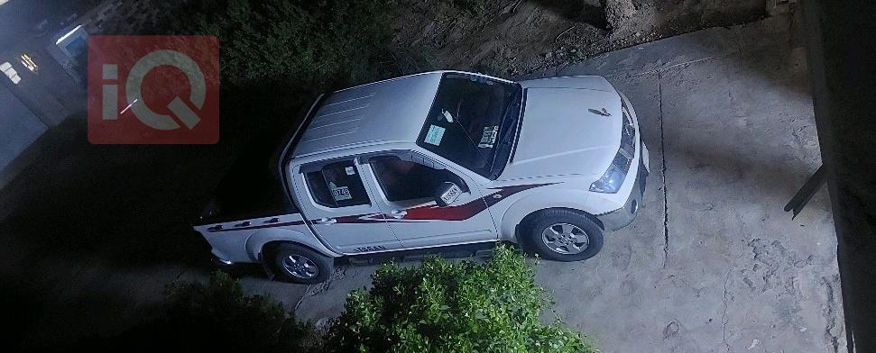 نیسان نەڤارا